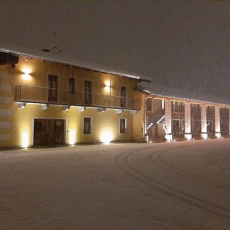 Agriturismo Fior Di Campo Dronero Bagian luar foto
